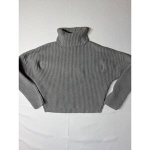Abercrombie & Fitch women's Grey Ribbed Turtleneck‎ Sweater Cropped medium